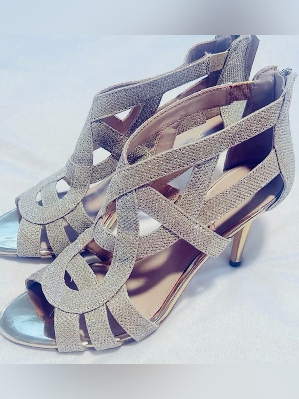Marc Fisher Sz 7.5 Gold Metallic Nala Criss Cross Straps High Heel Sandals NWT